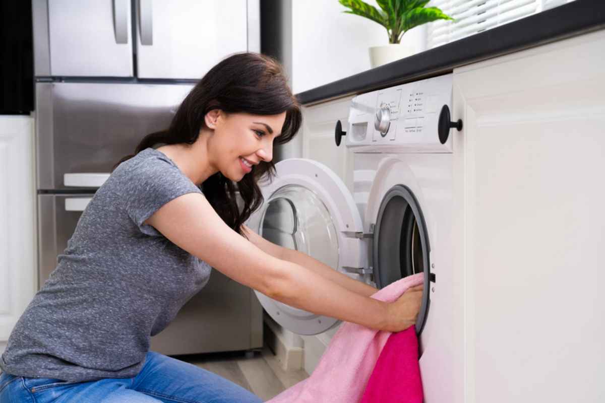 Come fare profumare i vestiti in lavatrice, consigli