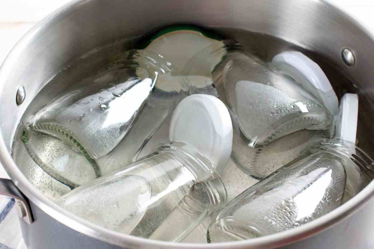 Tecniche di sterilizzazione dei barattoli