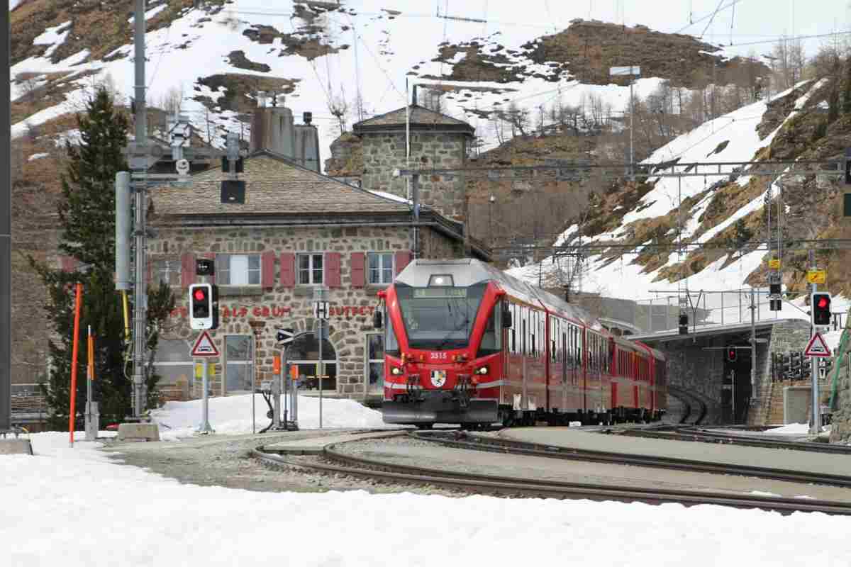 Come gita nel weekend potremmo viaggiare su questo indimenticabile treno