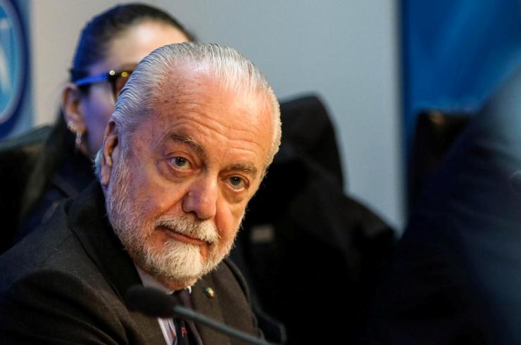 Napoli, ecco l'offerta di De Laurentiis a Conte, rifiutata dall'allenatore