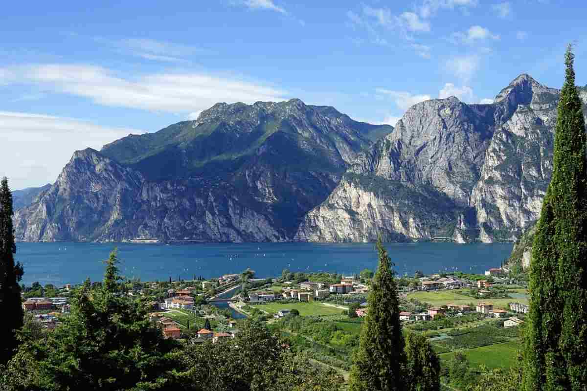 Lavorare a Milano ma vivere sul lago di Garda