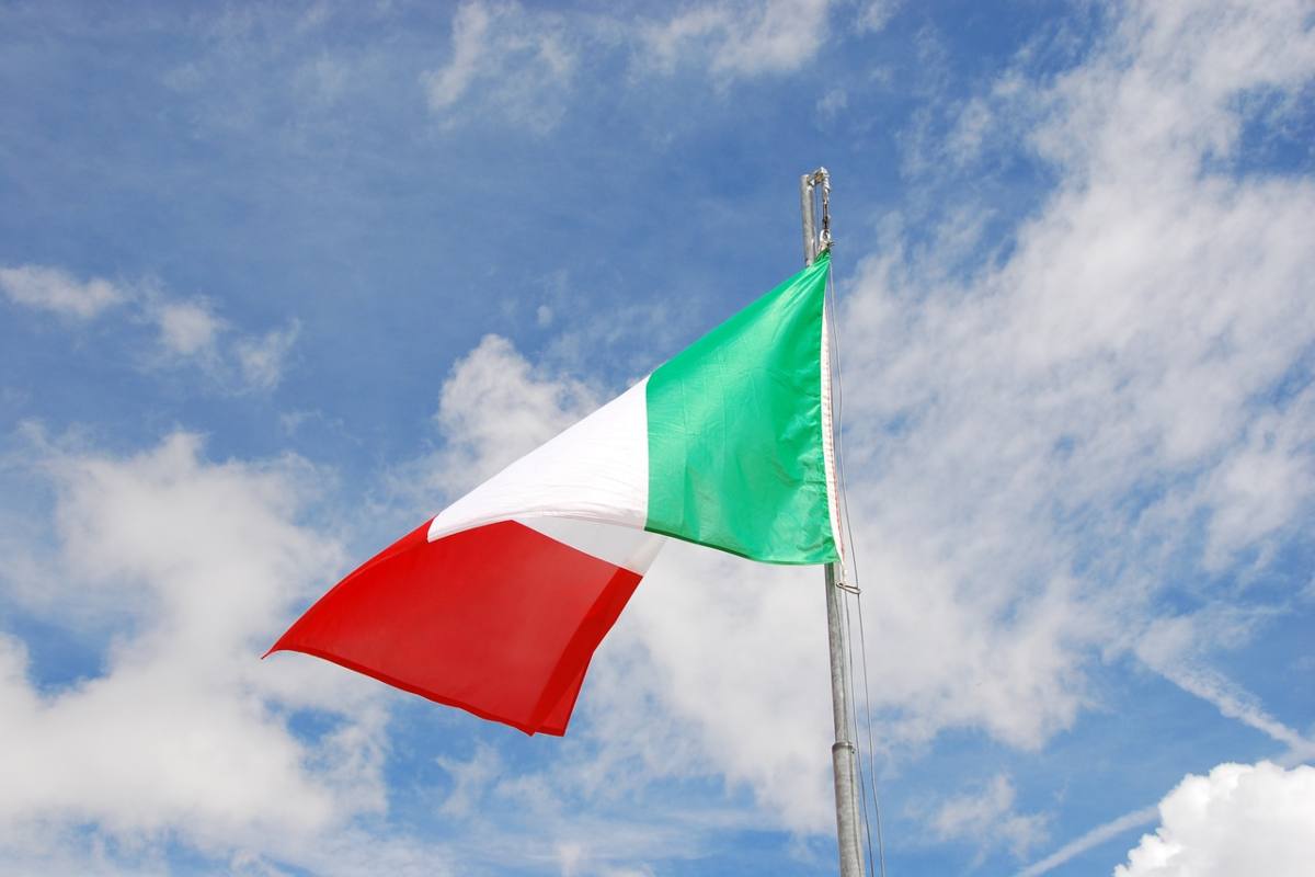 Perché la bandiera italiana porta questi 3 colori