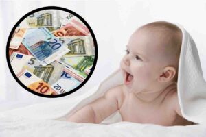 Bonus bebè 600 euro mese per tutti senza ISEE